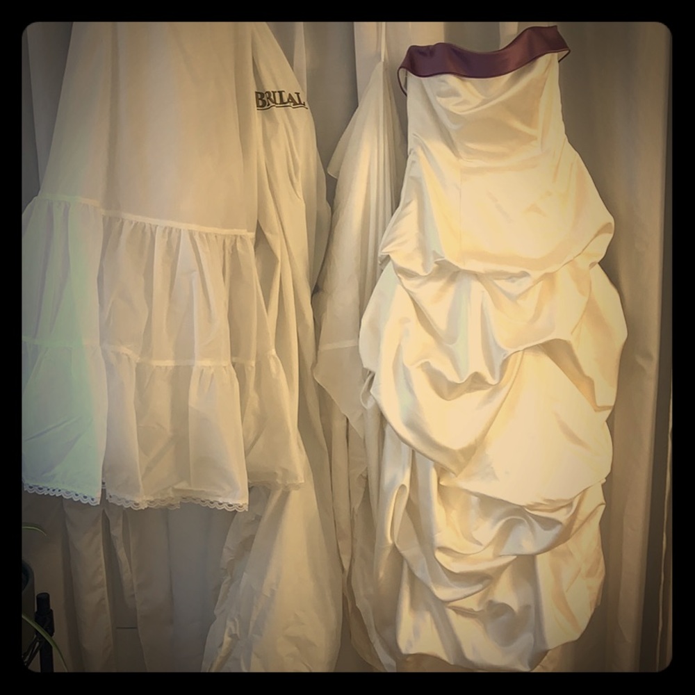 Wedding dress
